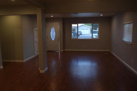 111 Barros St, Patterson, CA 95363 photo 4
