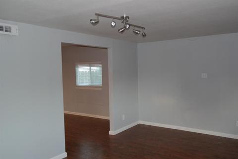 111 Barros St, Patterson, CA 95363 photo 10