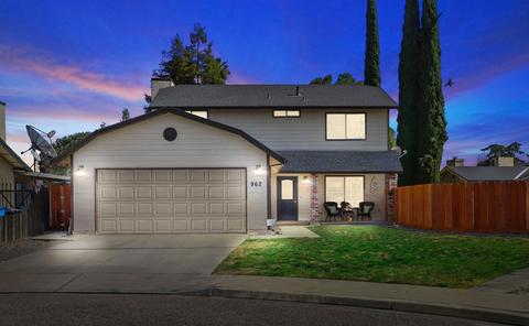962 Wickel St, Turlock, CA 95382 photo 1