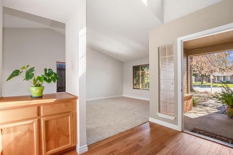 5768 Summit Dr, Rocklin, CA 95765 photo 4