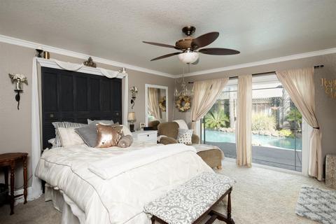 2817 Pinnacles Dr, Modesto, CA 95358 photo 11