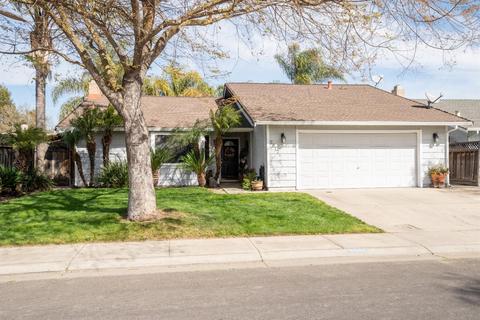 2817 Pinnacles Dr, Modesto, CA 95358 photo 2