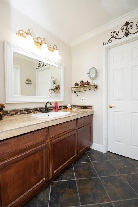 2817 Pinnacles Dr, Modesto, CA 95358 photo 13