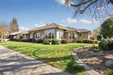 3800 St Nicholas Dr, Modesto, CA 95356 photo 4