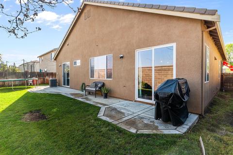 1071 Lucio St, Manteca, CA 95336 photo 31