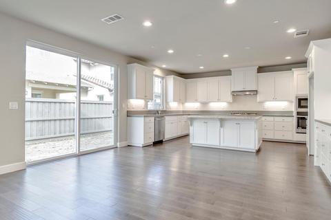 903 Sparks Ln, Davis, CA 95616 photo 3