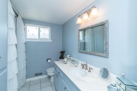 4905 Bowman Oaks Way, Carmichael, CA 95608 photo 15