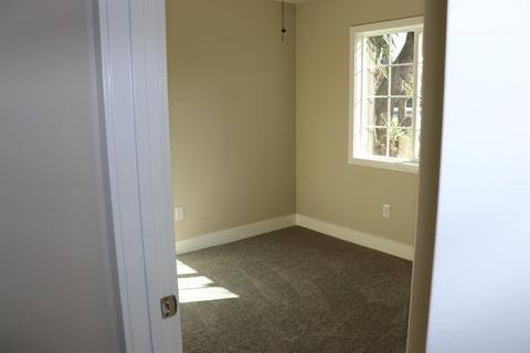 1021 El Vecino Ave, Modesto, CA 95350 photo 16