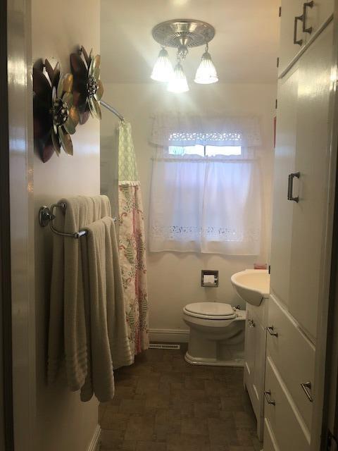 735 Oregon St, Manteca, CA 95337 photo 4