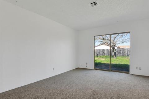 4524 Meadow Way, Olivehurst, CA 95961 photo 7