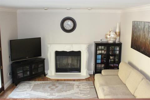 4109 Falling Leaf Ct, Antelope, CA 95843 photo 19