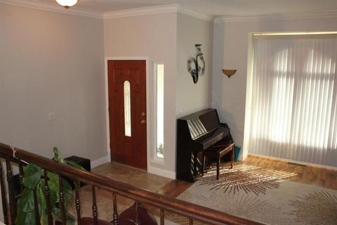 4109 Falling Leaf Ct, Antelope, CA 95843 photo 5