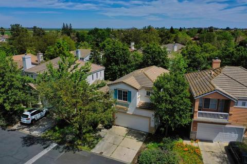 1348 Via Colonna Ter, Davis, CA 95618 photo 3