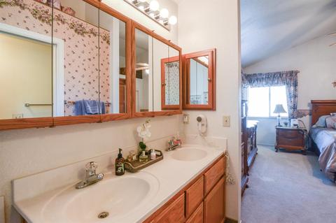 819 Ahern Ct, Turlock, CA 95382 photo 31