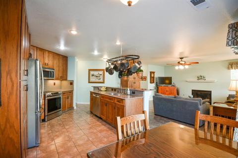 819 Ahern Ct, Turlock, CA 95382 photo 10