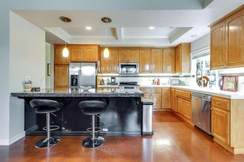 2601 Chateau Ln, Davis, CA 95618 photo 3