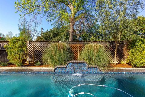 2601 Chateau Ln, Davis, CA 95618 photo 2