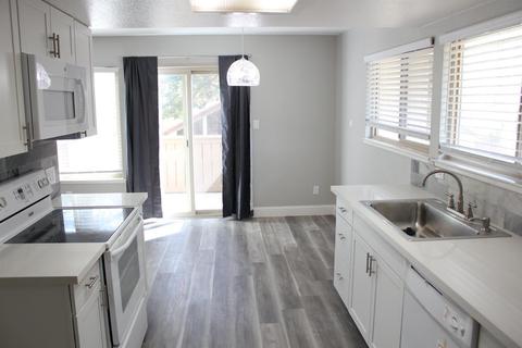 3701 Colonial #148, Modesto, CA 95356 photo 4