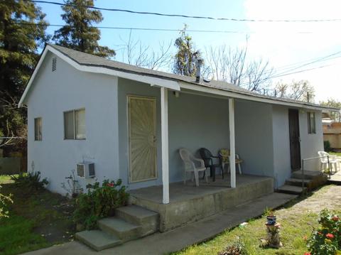 109 Maple St, Modesto, CA 95351 photo 1