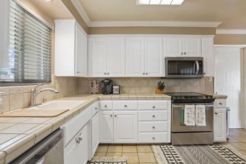811 S Rose St, Lodi, CA 95240 photo 14