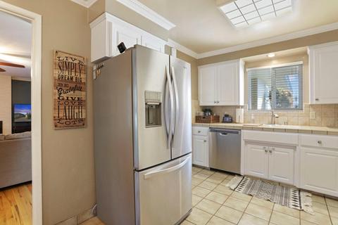 811 S Rose St, Lodi, CA 95240 photo 15