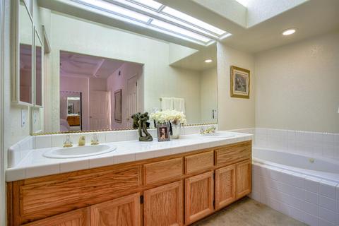 2437 Fallwater Ln, Carmichael, CA 95608 photo 21