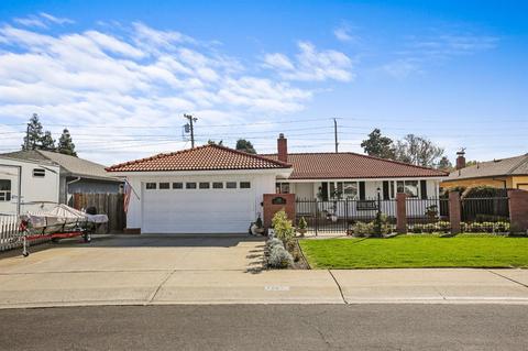 728 Willow Glen Dr, Lodi, CA 95240 photo 2