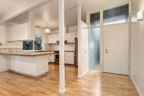 109 Grande Ave, Davis, CA 95616 photo 3