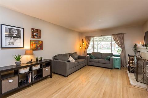 4707 Melvin Dr, Carmichael, CA 95608 photo 4