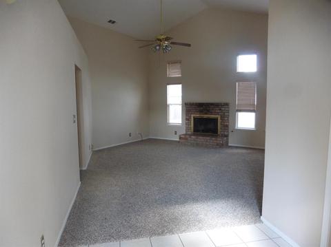 136 Ruess, Ripon, CA 95366 photo 6