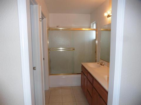 136 Ruess, Ripon, CA 95366 photo 12