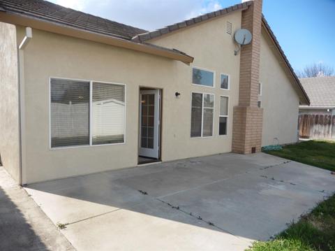 136 Ruess, Ripon, CA 95366 photo 17