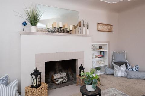 305 Stoddard Ave, Modesto, CA 95354 photo 8