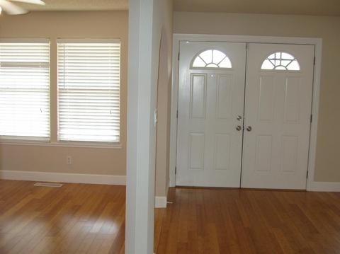 4253 Hussey Dr, Carmichael, CA 95608 photo 4