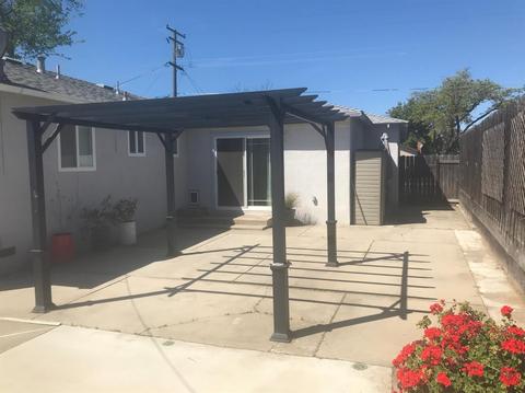 2102 Plaunt Dr, Modesto, CA 95350 photo 3