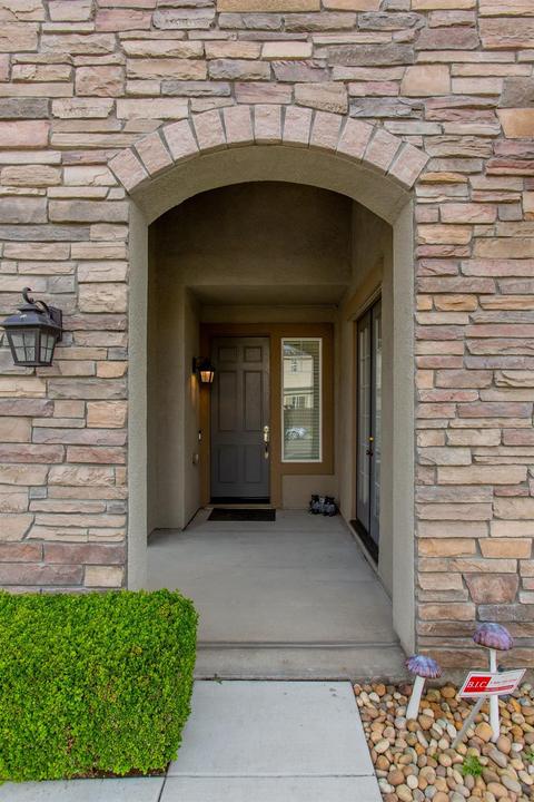 1608 Manny Ln, Ceres, CA 95307 photo 2