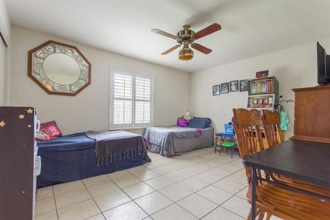 2821 Kidd Ct, Modesto, CA 95358 photo 9