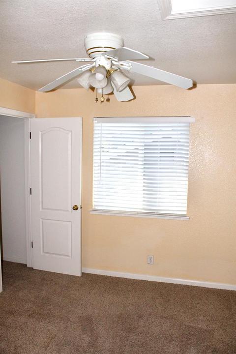 4192 Piccadilly Ln, Turlock, CA 95382 photo 20
