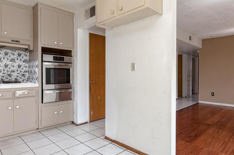 1700 Celeste Dr, Modesto, CA 95355 photo 8