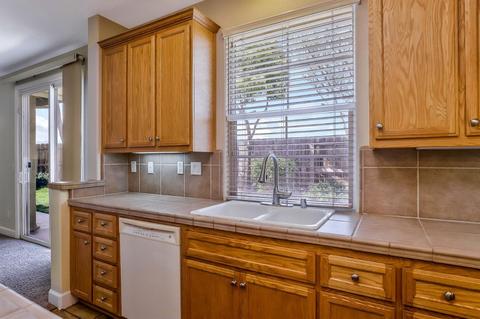 4657 Encanto Ln, Tracy, CA 95377 photo 11