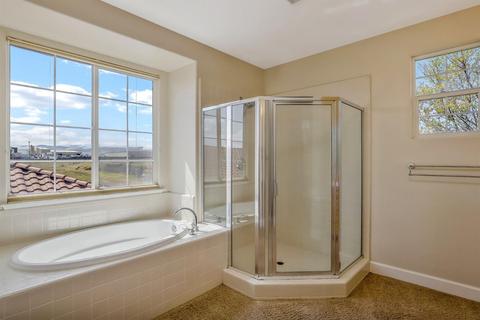 4657 Encanto Ln, Tracy, CA 95377 photo 19