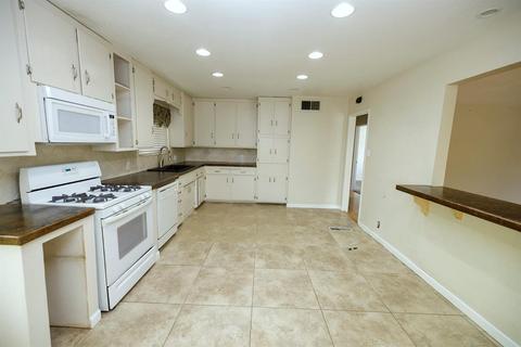2117 Regent Ct, Modesto, CA 95350 photo 11