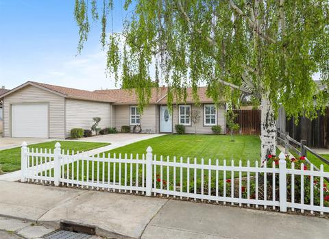 566 Dixie Ln, Ripon, CA 95366 photo 1