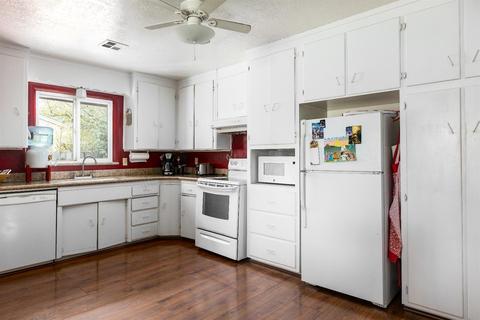 1621 Concord Ave, Modesto, CA 95350 photo 10