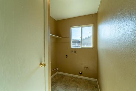 620 Somoa Ln, Lathrop, CA 95330 photo 10