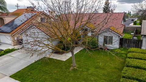 6119 Kasper Dr, Riverbank, CA 95367 photo 2