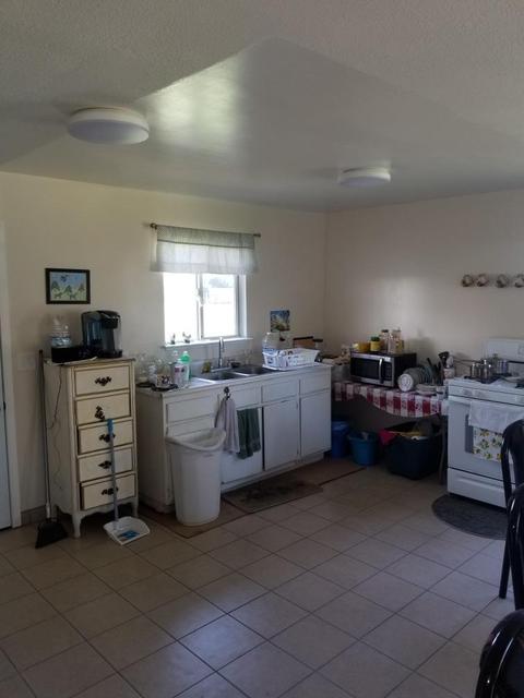 1124 Murphy Rd, Olivehurst, CA 95961 photo 2