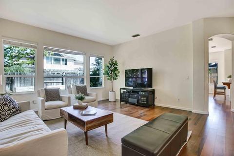 5601 Hoag Pl, Davis, CA 95618 photo 9