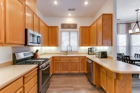 6529 Graybark Ln, Hughson, CA 95326 photo 4