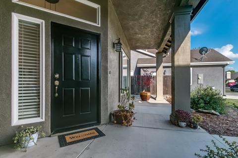 6529 Graybark Ln, Hughson, CA 95326 photo 2